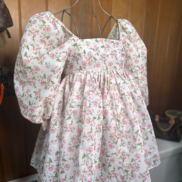 Beautiful, REVERSIBLE, summer picnic puff! - Picture 10 of 10